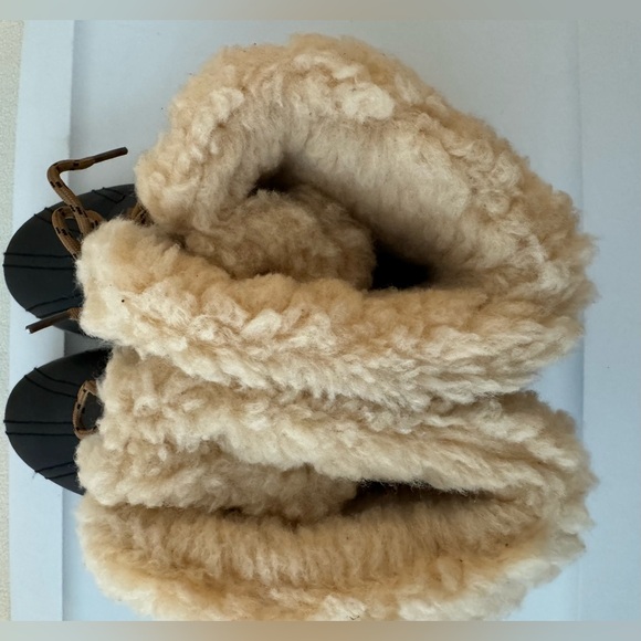 Paws Women’s Winter Boots sz 10 - Picture 7 of 9